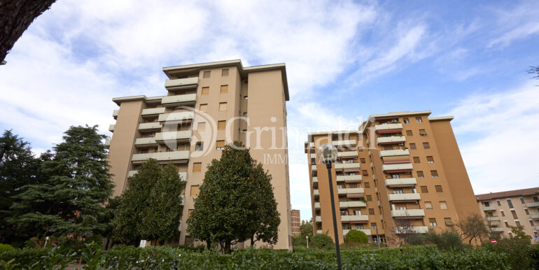 InOut_GV_00304