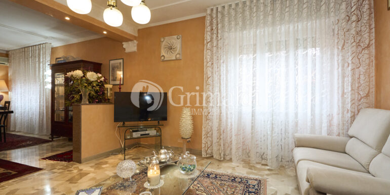 InOut_GV_02434