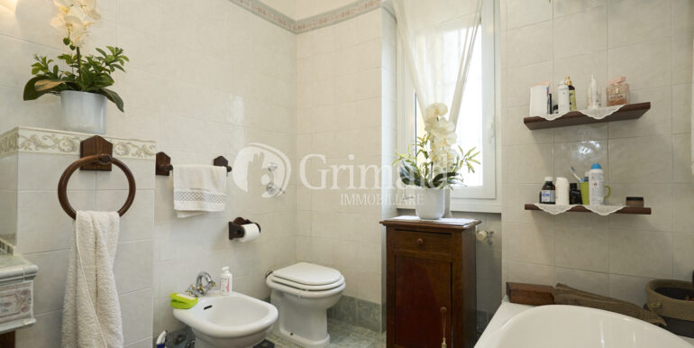 InOut_GV_02443