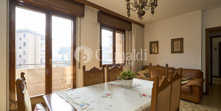 InOut_GV_03474