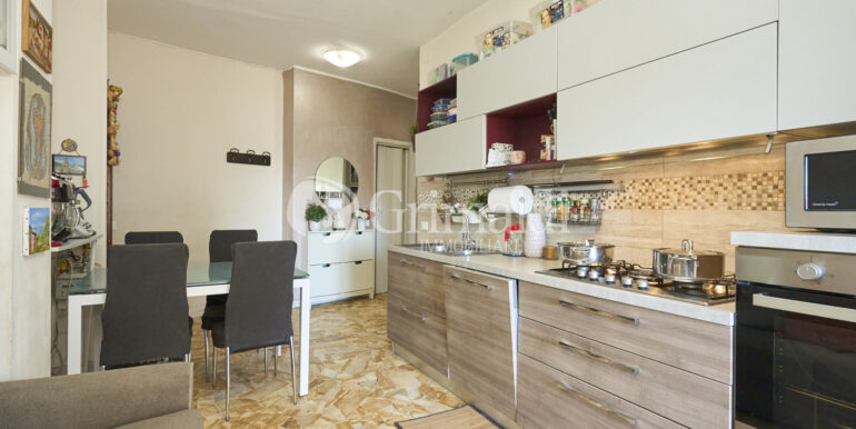 InOut_GV_09474